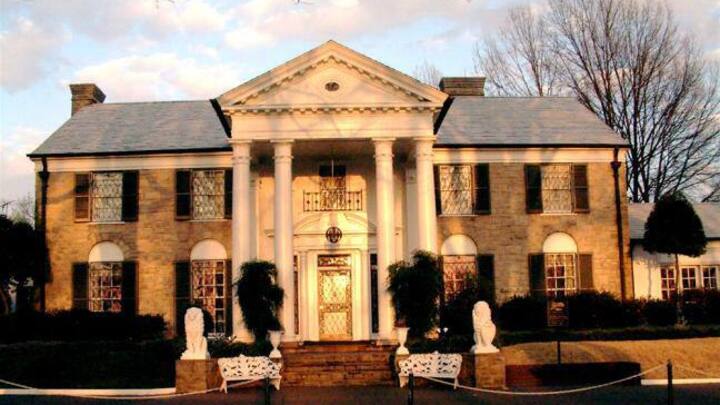 graceland-memphis.jpg