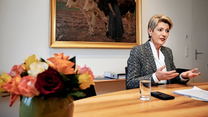 Karin Keller Sutter, Bundesrätin, Bundeshaus West, Buero