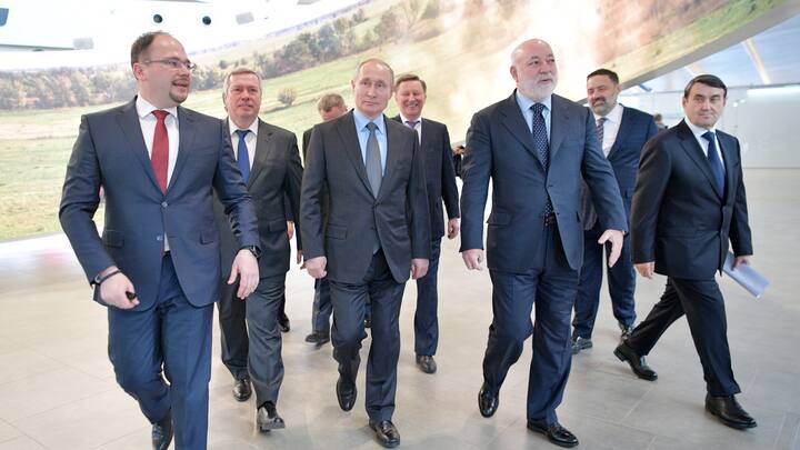Vladimir Putin mit Viktor Vekselberg