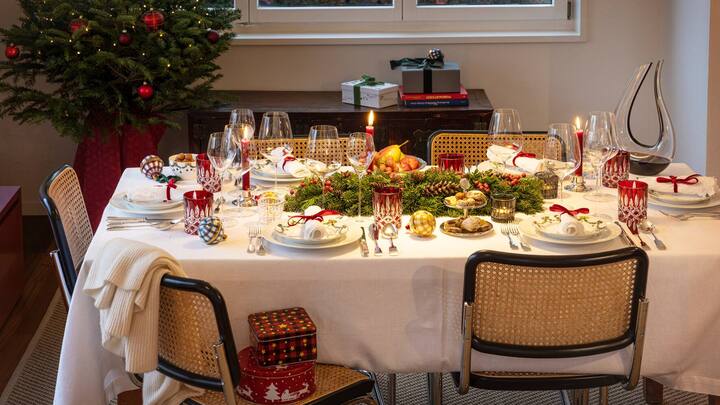 Gedeckte Weihnachtstafel