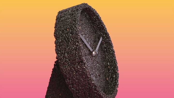 Asphalt Clock