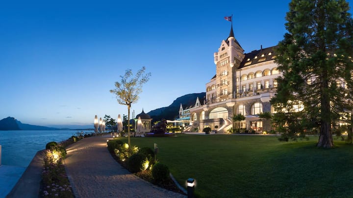 Platz 8 (Vorjahr: 5): Park Hotel Vitznau, Vitznau