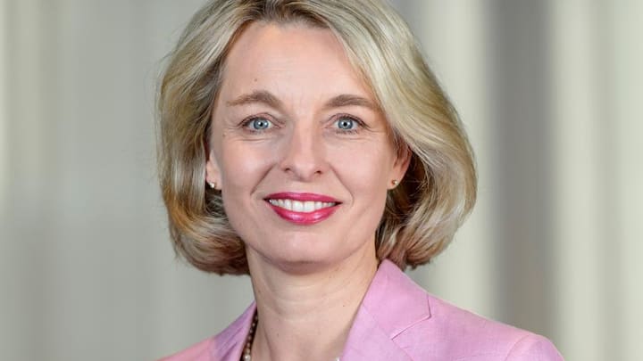 Ursula Nold