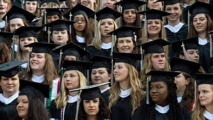 studenten-akademiker-lohn.jpg