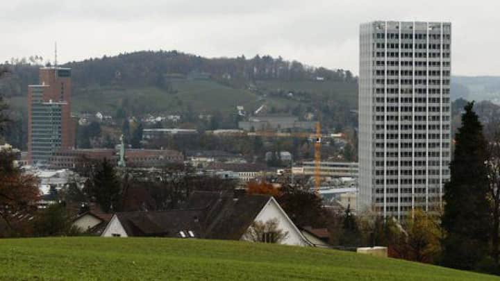 08-03-wintower.jpg