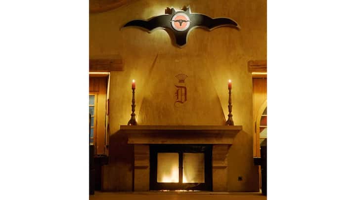 dracula-bar.jpg