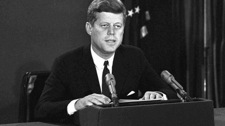 kennedy_17_04.jpg
