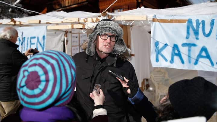 thomas-hirschhorn.jpg