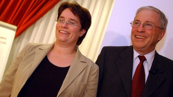 uebergabeblocher.jpg
