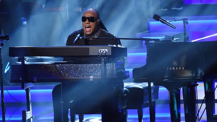 obama-party-stevie-wonder.jpg