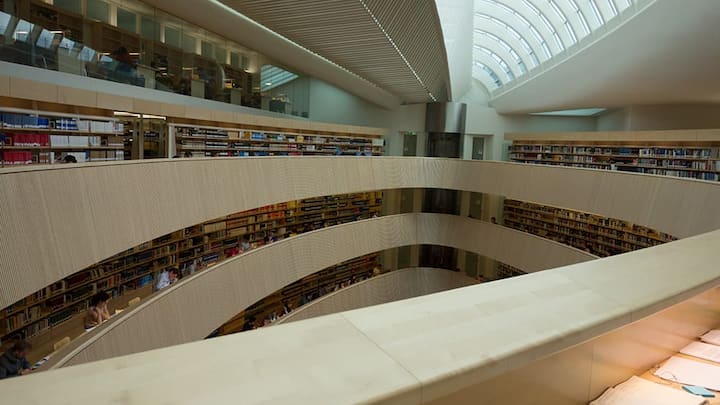 03_university-of-zurich-law-library-foto-shawn-bayern.jpg
