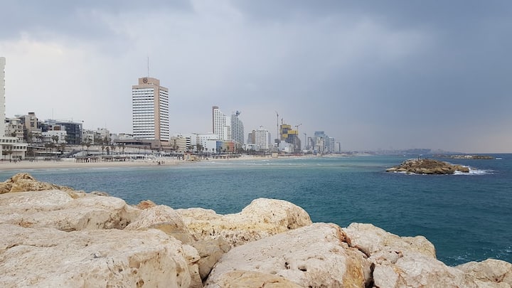 17_tel_aviv_pb.jpg