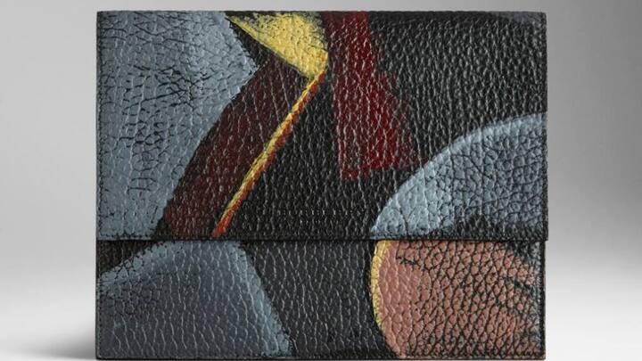 burberry-hand-painted-signature-grain-leather-ipad-case.jpg