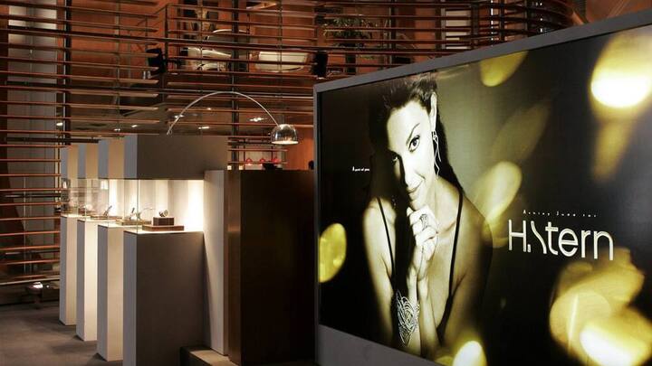 04-h-stern-baselworld.jpg