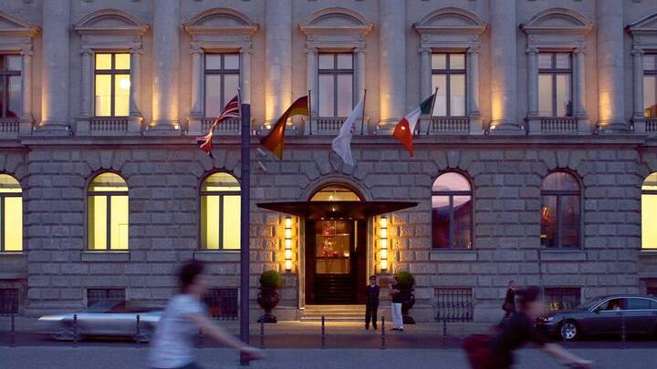 hotel-der-rome-1.jpg