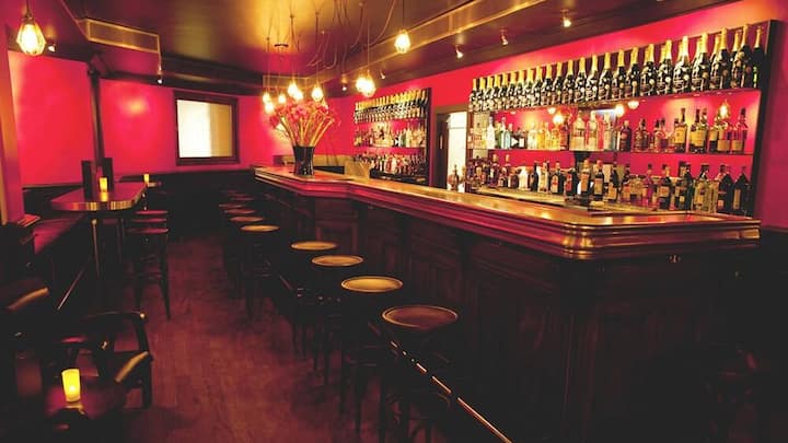 cascade-bar-st.-moritz.jpg