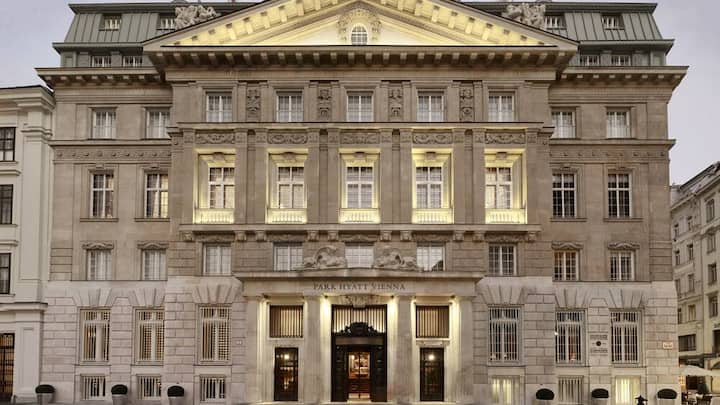 park-hyatt-vienna_hotel-exterior.jpg