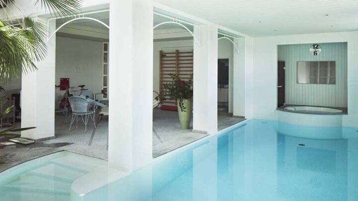 11-alte-landstrasse-kilchberg-pool.jpg