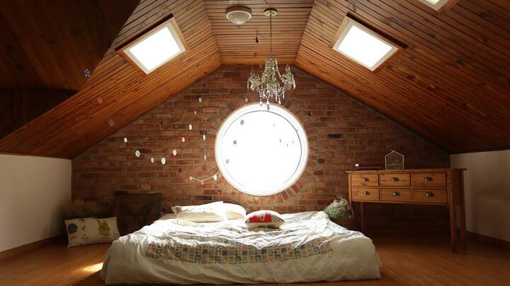 kids-room-275862_1280.jpg