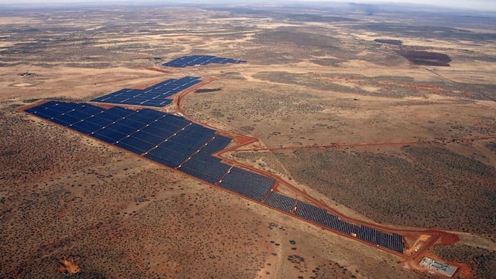 opened-in-south-africa-in-2014-the-jasper-solar-farm-produces-roughly-180000-megawatt-hours-per-year-capable-of-powering-80000-homes-it-is-the-largest-solar-power-project-.jpg
