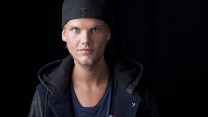 08.avicii.jpg