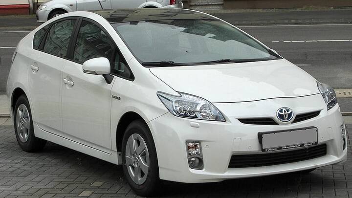 hybrid_3toyota_prius_wikimedia_s400hybrid.jpg