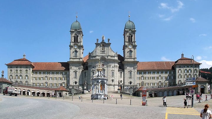 kloster-einsiedeln.jpg