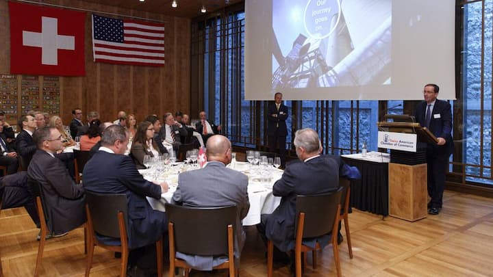 amcham_networking_fontana_zpi_2013-08-20_x9b1215.jpg