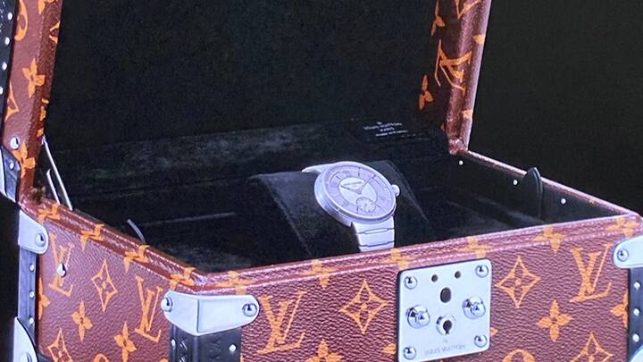 LV