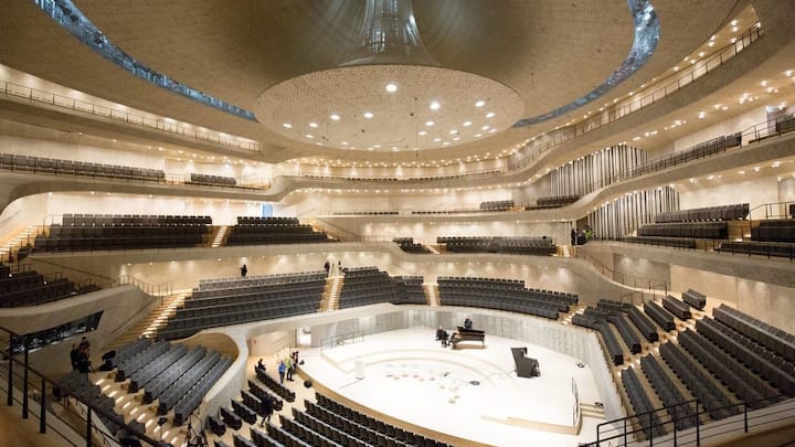 elbphil_konzertsaal.jpg