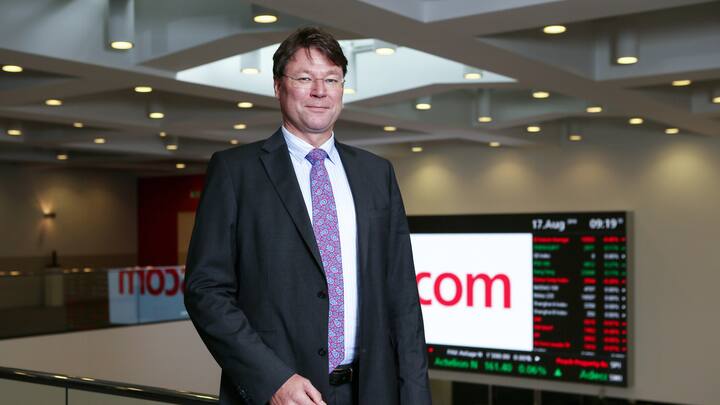 Ascom CEO Holger Cordes posiert am Rande der Medienkonferenz zu den Halbjahreszahlen von Ascom an der Medienkonferenz in Zuerich am Mittwoch, 17. August 2016. (KEYSTONE/Siggi Bucher)