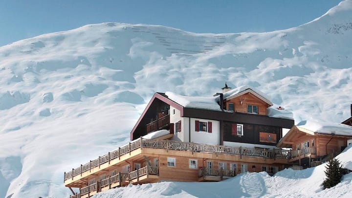 belalp-hamilton-lodge.jpg