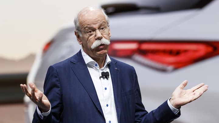 Dieter Zetsche, CEO of Daimler AG and Head of Mercedes-Benz Cars during the press day at the 89th Geneva International Motor Show in Geneva, Switzerland, Tuesday, March 5, 2019. The Motor Show will open its gates to the public from 7 to 17 March presenting more than 180 exhibitors and more than 100 world and European premieres. (KEYSTONE/Cyril Zingaro).