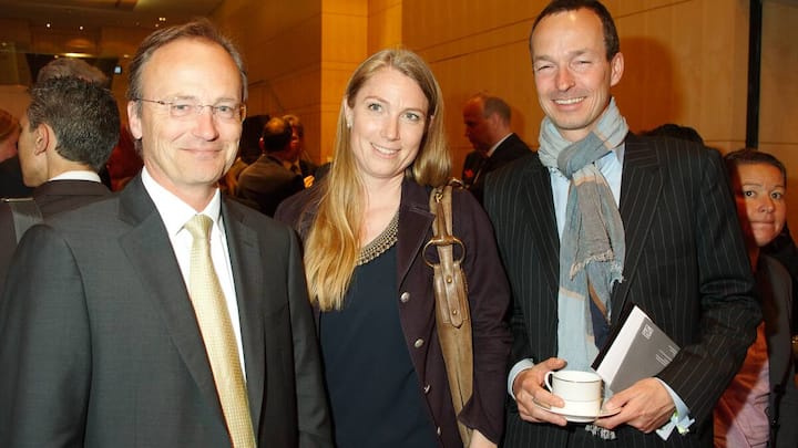 ubs_uni_1072.jpg