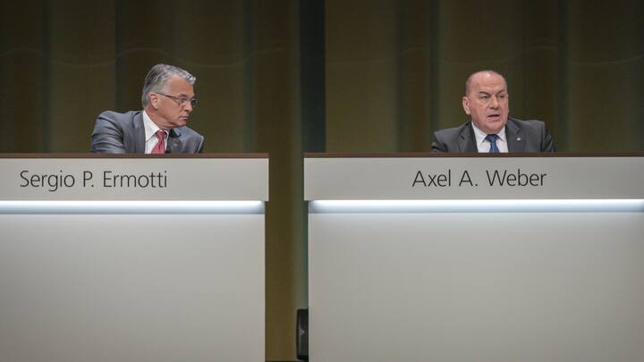 Sergio P. Ermotti, Group Chief Executive Officer of Swiss Bank UBS, left, and Axel A. Weber, Chairman of the Board of Directors of Swiss Bank UBS, right, pictured during the general assembly of the UBS in Basel, Switzerland, on Thursday, May 2, 2019. (KEYSTONE/Georgios Kefalas)