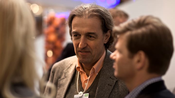 Raymond J. Baer, president of the board of directors of bank Julius Baer, talks to other conference participants during a break at the 41th edition of the World Economic Forum WEF in Davos in the canton of Grisons, Switzerland, pictured on January 28, 2011. 