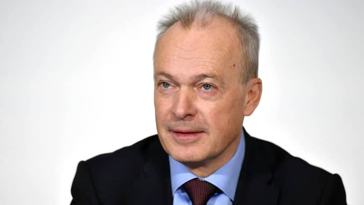 CAPTION ADDITION - CEO Urs Schaeppi an der Bilanzmedienkonferenz zum Jahresabschluss 2018 von Swisscom in Zuerich, am Donnerstag, 7. Februar 2019. (KEYSTONE/Walter Bieri)..