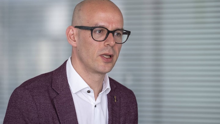 Pascal Grieder, CEO of Salt, presents the 2018 year results of Salt Mobile, at the mobile network operator's headquarters in Renens, Canton of Vaud, Switzerland, on March 13, 2019. (KEYSTONE/Adrien Perritaz)
