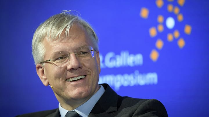 Christoph Franz, Chairman of Hofmann-La Roche Ltd, is pictured during the St. Gallen Symposium, a platform for dialogue on key issues in management, the entrepreneurial environment and the interfaces between business, politics and civil society, at the university of St. Gallen, Switzerland, on Thursday, May 4, 2017. (KEYSTONE/Gian Ehrenzeller)