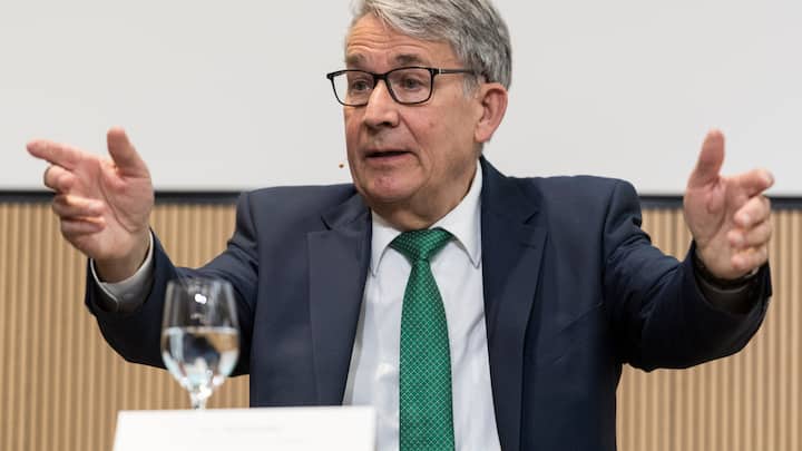 Urs Schwaller, Praesident des Verwaltungsrats spricht an der Bilanzmedienkonferenz der Schweizerischen Post, am Donnerstag, 7. Maerz 2019 am Hauptsitz der Post in Bern. (KEYSTONE/Alessandro della Valle)