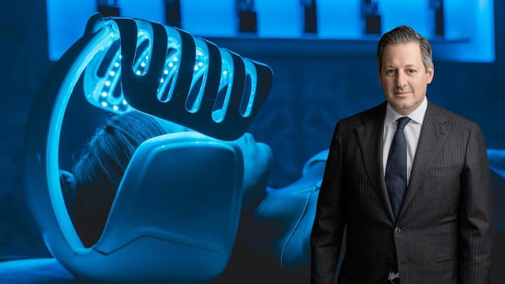 standorte inZürich und GenfDer Banker Boris ­Collardi hat gross in die italienische The Longevity Suite investiert. Nach Lugano will das Unternehmen in Zürich und Genf bald weitere Anti-Aging-Zentren eröffnen. Die Schweiz verfüge in dem Bereich über ein «riesiges Marktpotenzial», ist Collardi überzeugt.