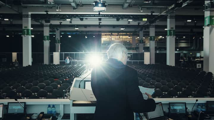 Peter Voser vor der ABB-Generalversammlung