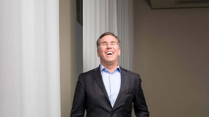 Porträt von Jan Jenisch, CEO der Lafarge-Holcim.
