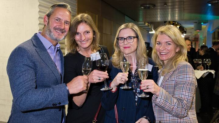 Nicola Feuerstein, Feuerstein Schelling & Partner AG; Sabrina Furler, CEO Walde & Partner Immobilien AG; Manuela Beer, CEO PKZ; Vera Wemmie, PKZ