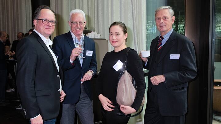 Stefan Egli, Swiss Design Market; James Burke, JBEC Executive Coaching; Martina Unternaehrer, Swiss Design Market; Max Schweizer, Swiss Diplomats