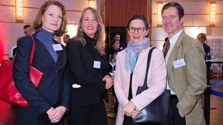 Viktoria Szalontai, Senior HR Consultant;Mariana Christen Jakob, seif;Sabine Biland-Weckherlin, da professionals ag;Thomas A Biland, Dr. Thomas A. Biland