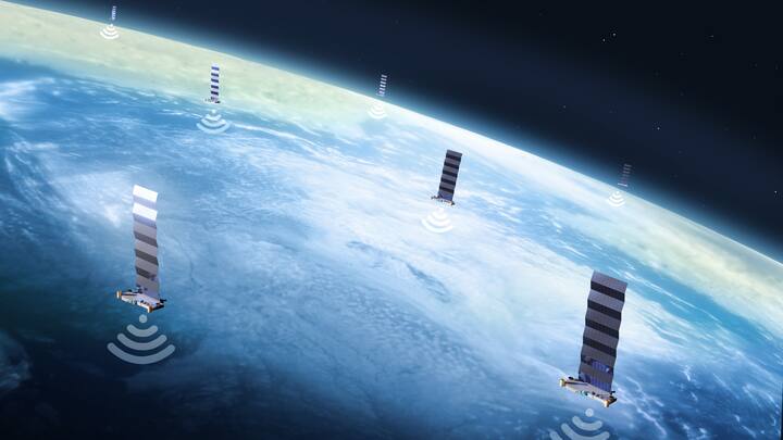 Illustration of SpaceX's Starlink network of satellites. (KEYSTONE/SCIENCE PHOTO LIBRARY/MARK GARLICK/SCIENCE PHOTO LIBRARY)