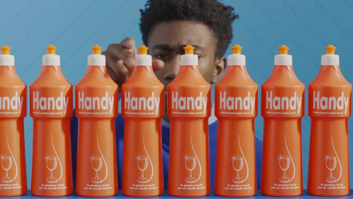 Spülmittelswiss madeDie Handy-Herstellerin Mibelle soll verkauft ­werden. Das stösst auf Kritik.