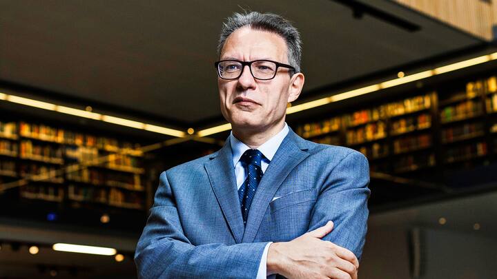 Der Ethiker und Philosoph Luciano Floridi in  der Weston Library der University of Oxford.