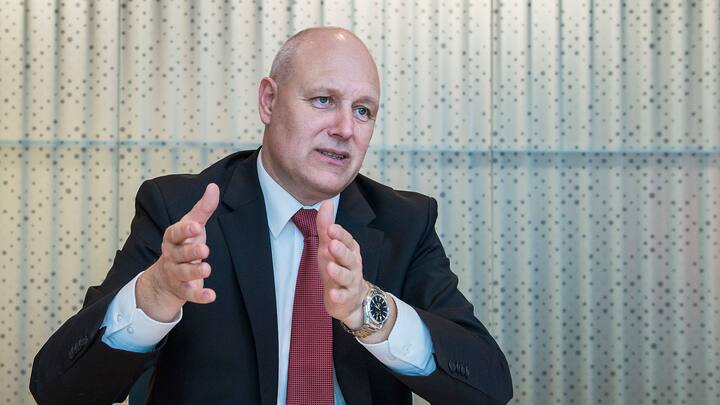 Wirtschaft, Migros Aare, Welle7:	Interview mit Anton GÃ¤umann, Chef Migros Aare. Stefan Anderegg